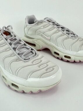 Nike White Sneakers with Light Pink Accents Airmax Plus size 9.5